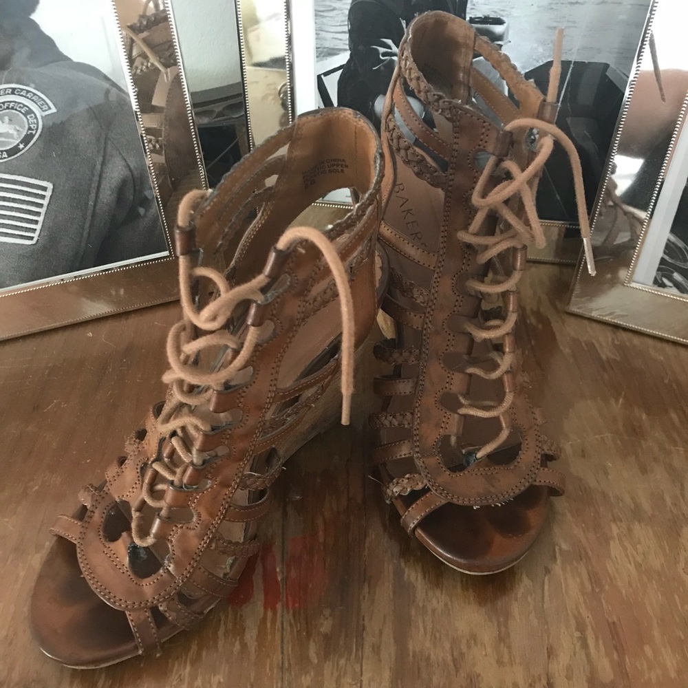 Tie Up Wedges